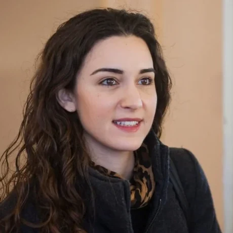 Roxanne Varza face and character analysis — Mehmet Akif Kuşaslan